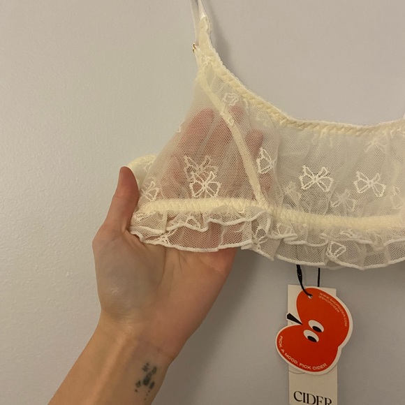 Cider Heaven Sent Lace Raffle Bralette - Picture 4 of 6